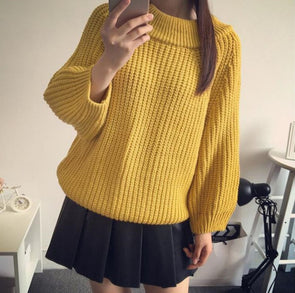 Loose O-Neck Long-Sleeved Knit Sweater