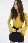 New turtleneck trumpet sleeve T-shirt bottoming shirt