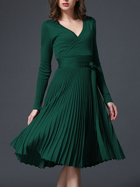 Sexy V-Neck Solid Pleated Knitted Skater Dress