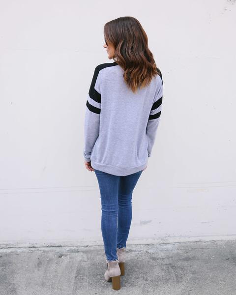 New O-neck stitching raglan sleeve long sleeve sweater