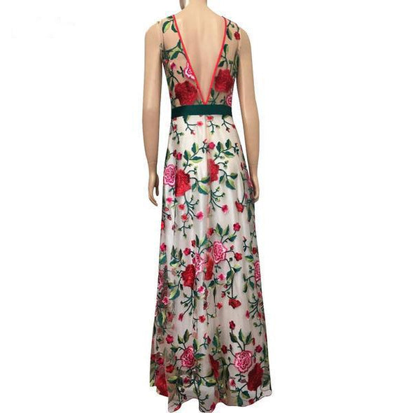 Sleeveless Embroidery Printed Halter Expansion Evening Dress