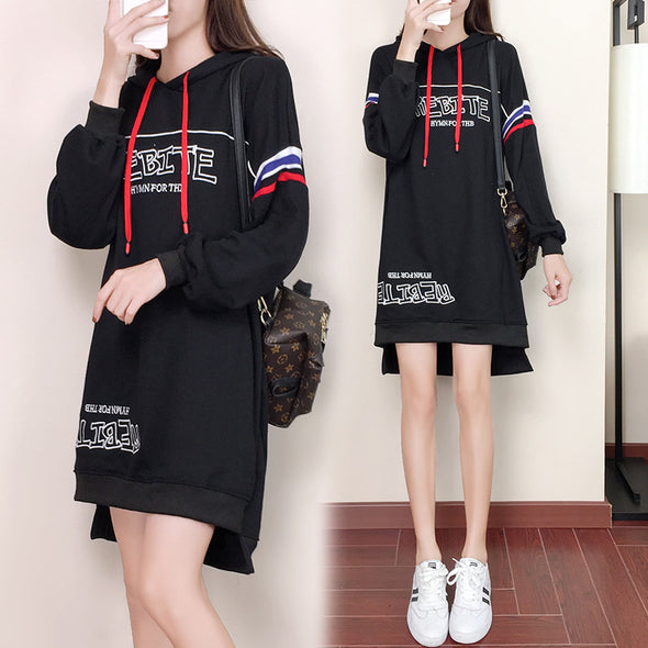 Long-Sleeved Embroidered Loose Hooded Sweatshirt